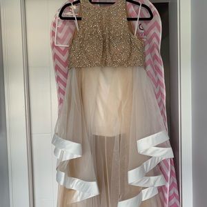 TERANI DRESS! So pretty! Size 4! Worn once!